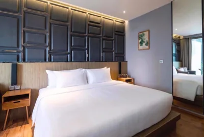 Camera Deluxe King accessibile per persone con mobilità ridotta - non fumatori — Wyndham Grand Nai Harn Beach Phuket